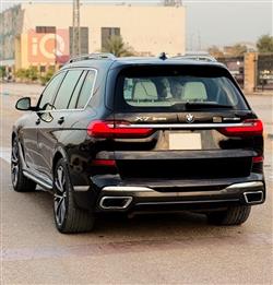 بي ام دبليو X7